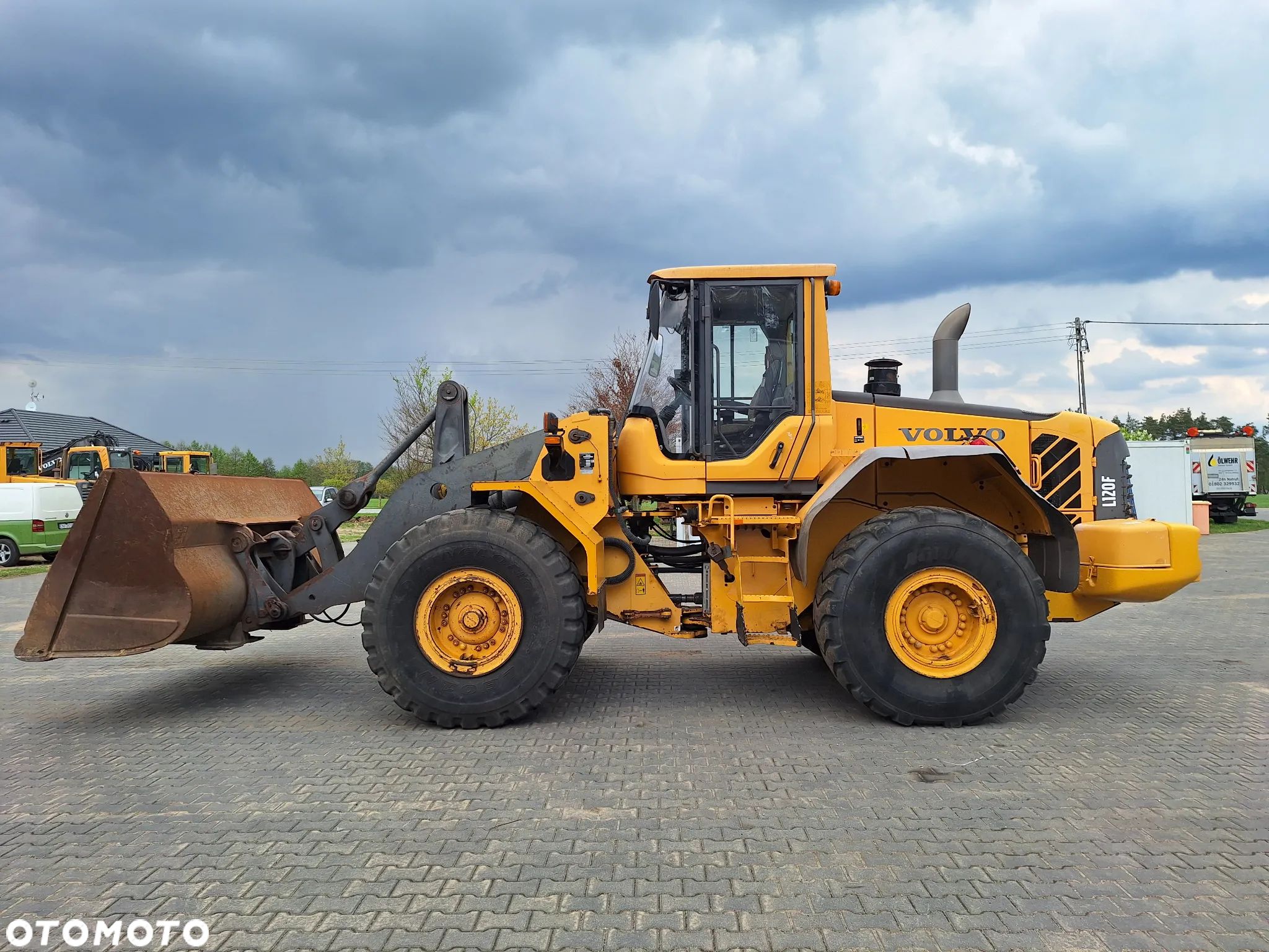 Volvo L120F - 1