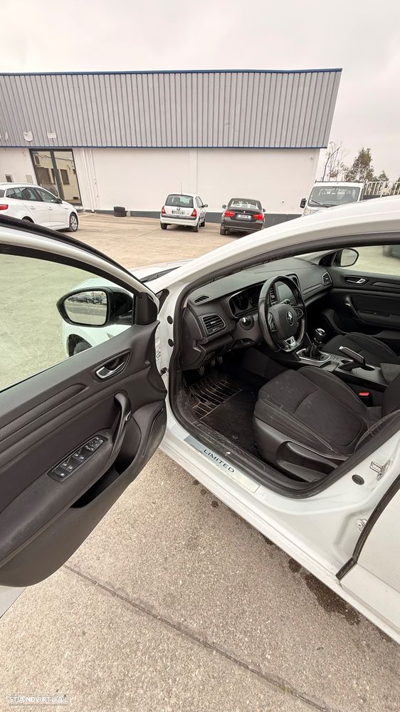 Renault Mégane 1.5 dCi Limited - 9