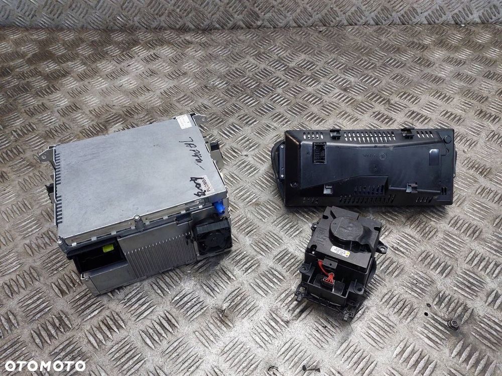 CZYTNIK NAWIGACJI + PANEL IDRIVE + WYŚWIETLACZ BMW E90 6987694 6973672 - 7