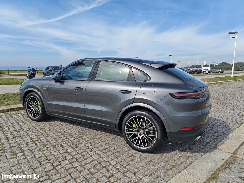 Porsche Cayenne Coupé E-Hybrid - 4