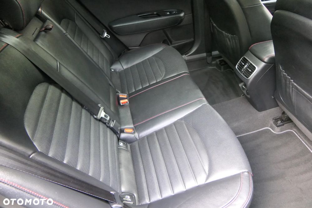 Kia Optima Sportagon 1.6 T-GDI DCT OPF GT Line - 27
