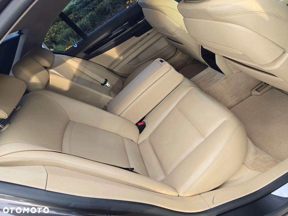 BMW Seria 7 750d xDrive Blue Performance Edition Exclusive - 21