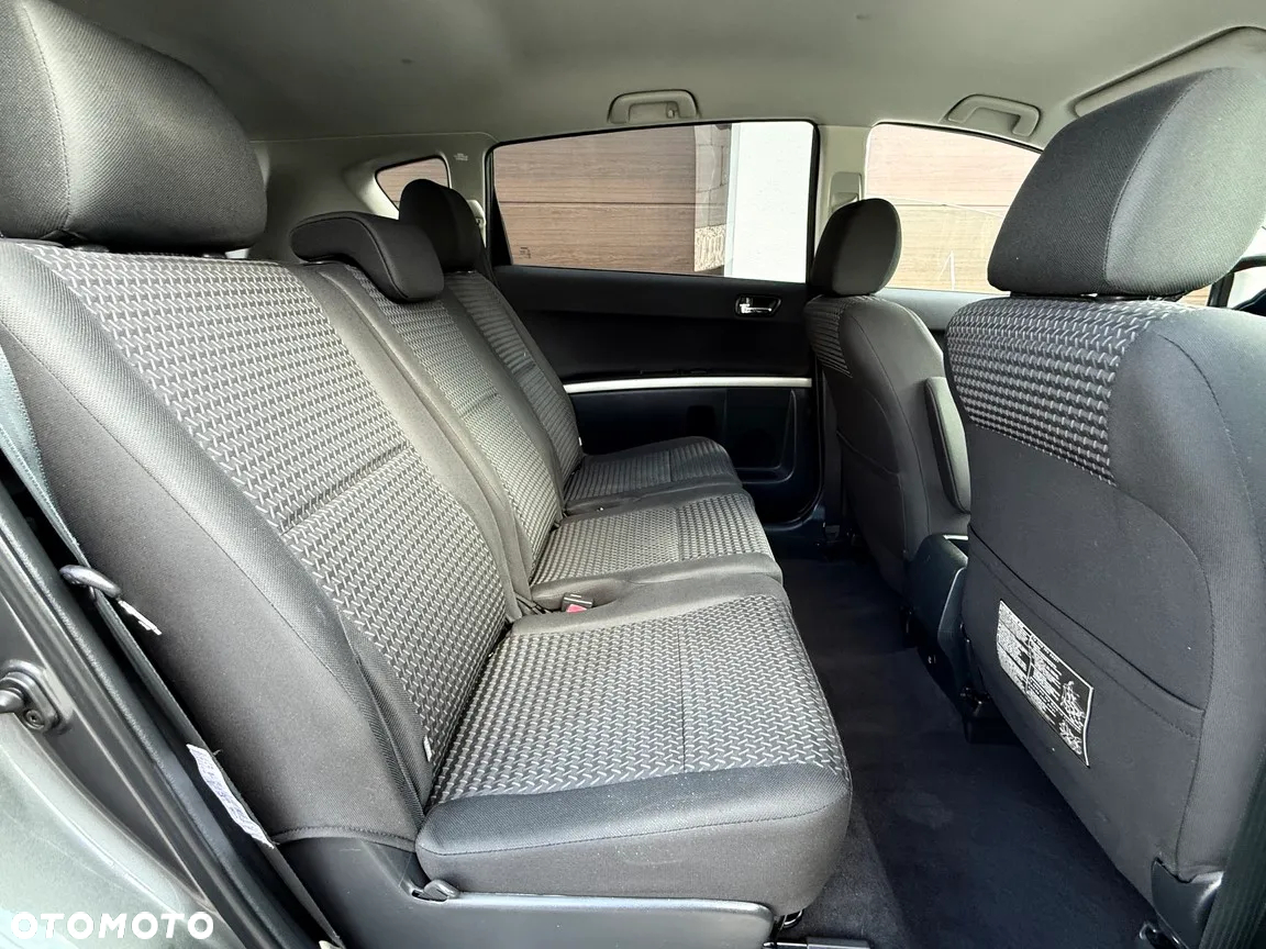 Toyota Corolla Verso 1.8 Edition - 22