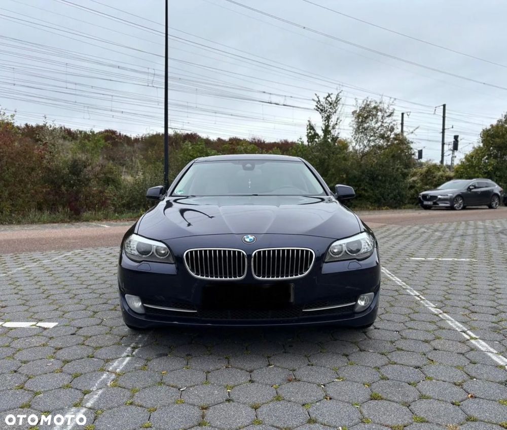 BMW Seria 5 530d xDrive - 6