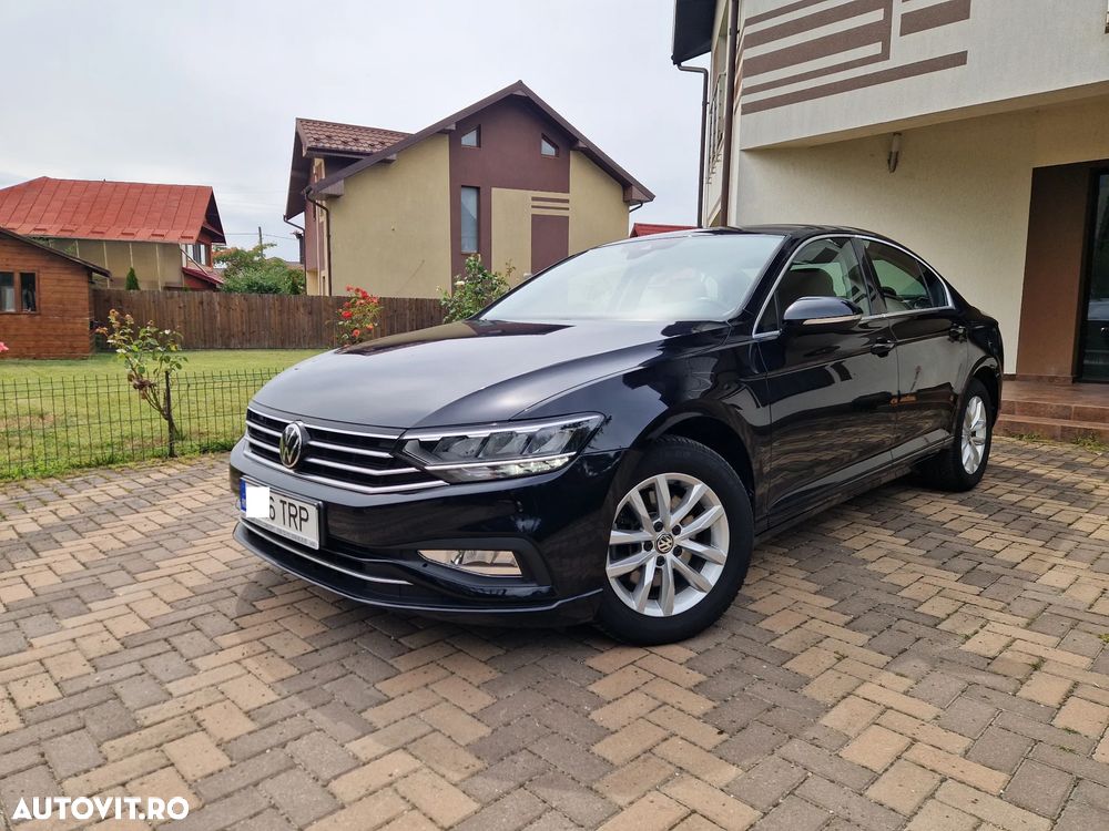 Volkswagen Passat 2.0 TDI DSG Comfortline - 1
