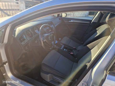 VW Golf Variant 1.6 TDi BlueMotion Allstar - 10