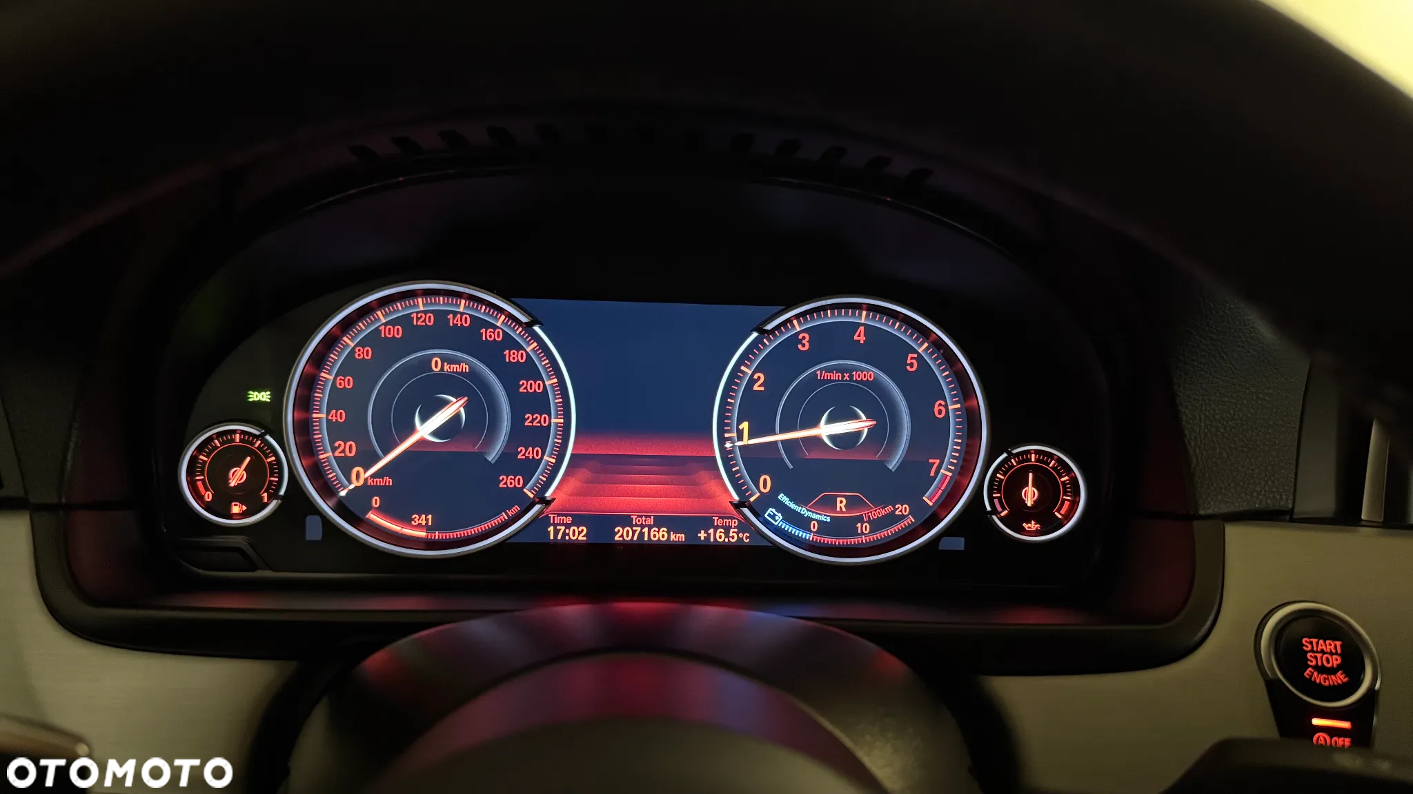 BMW Seria 5 528i xDrive - 30