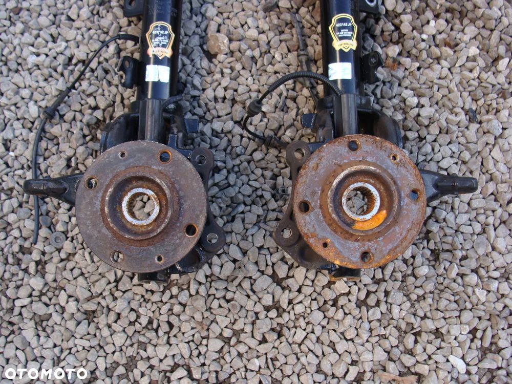 amortyzator zwrotnica lewa c3 aircross p60 - 2