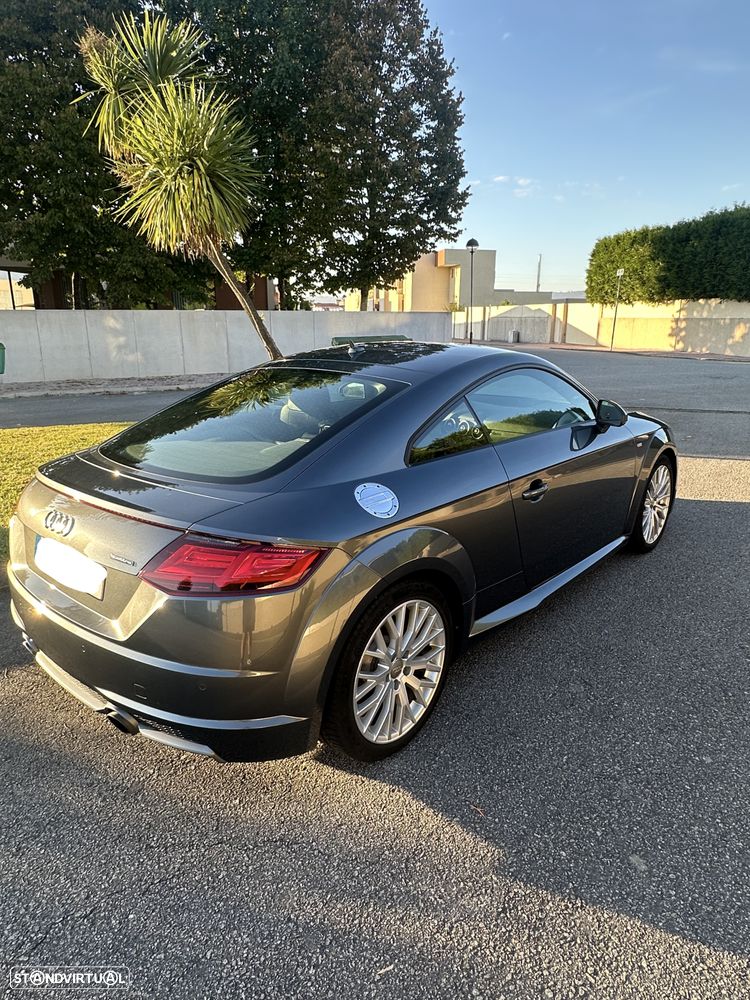 Audi TT Coupé - 10