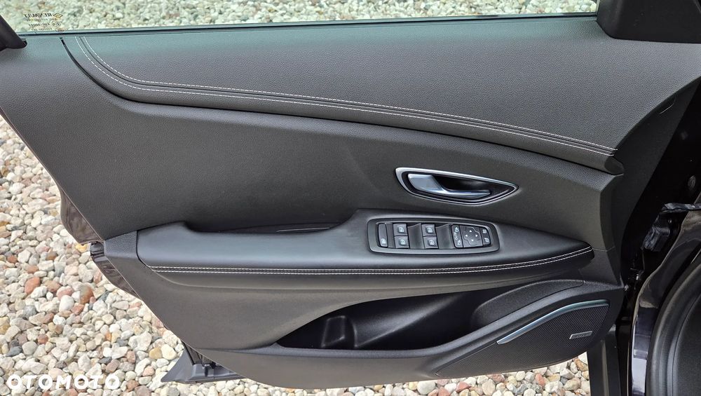 Renault Scenic ENERGY TCe 130 INITIALE PARIS - 29