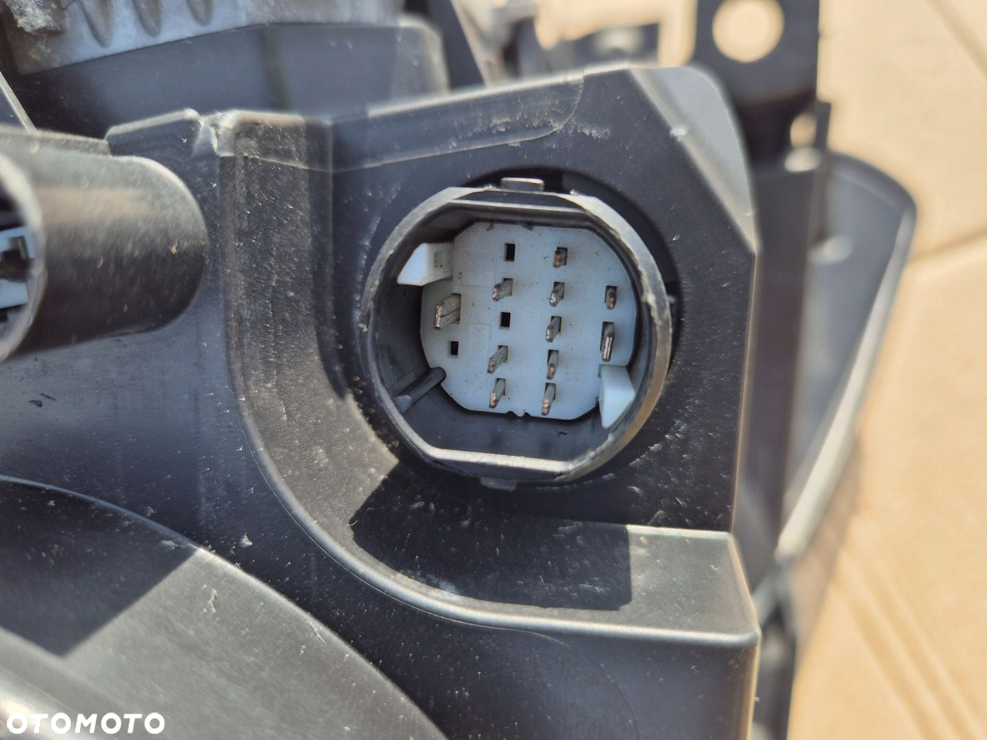 Lancia Ypsilon lampa prawa.Ksenon.2011-21.Oryginał - 13