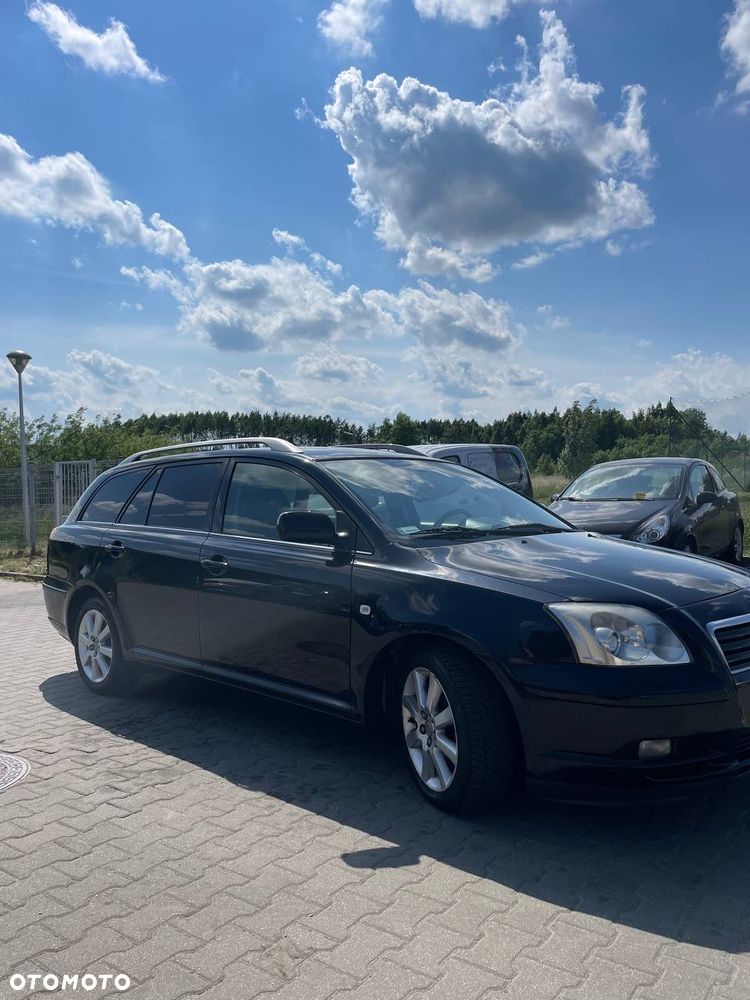 Toyota Avensis - 5