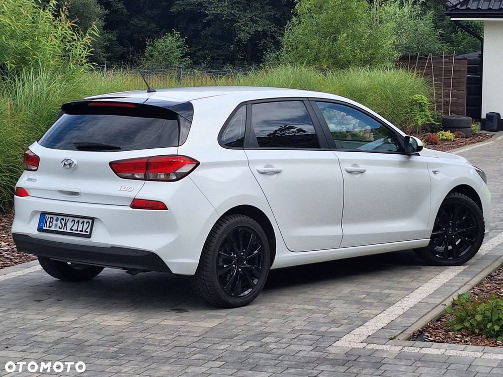 Hyundai i30 1.4 Family - 6