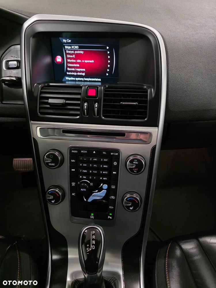 Volvo XC 60 D3 Geartronic Ocean Race - 14