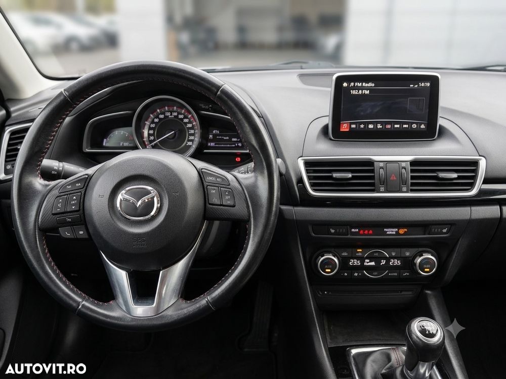 Mazda 3 - 9