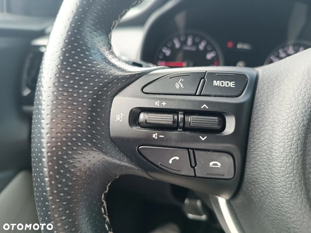Kia Stonic - 22