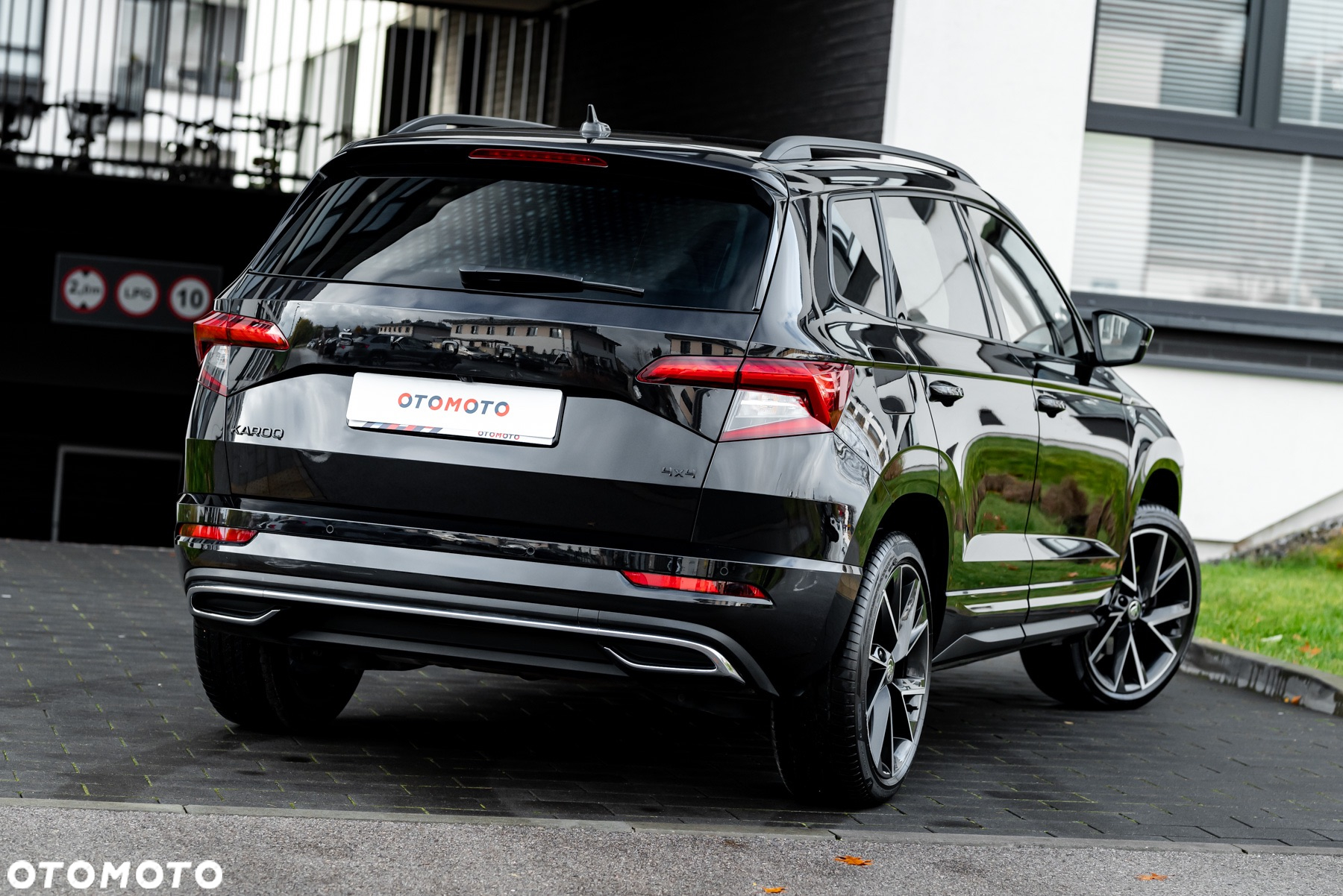 Skoda Karoq 2.0 TSI 4x4 DSG Sportline - 15