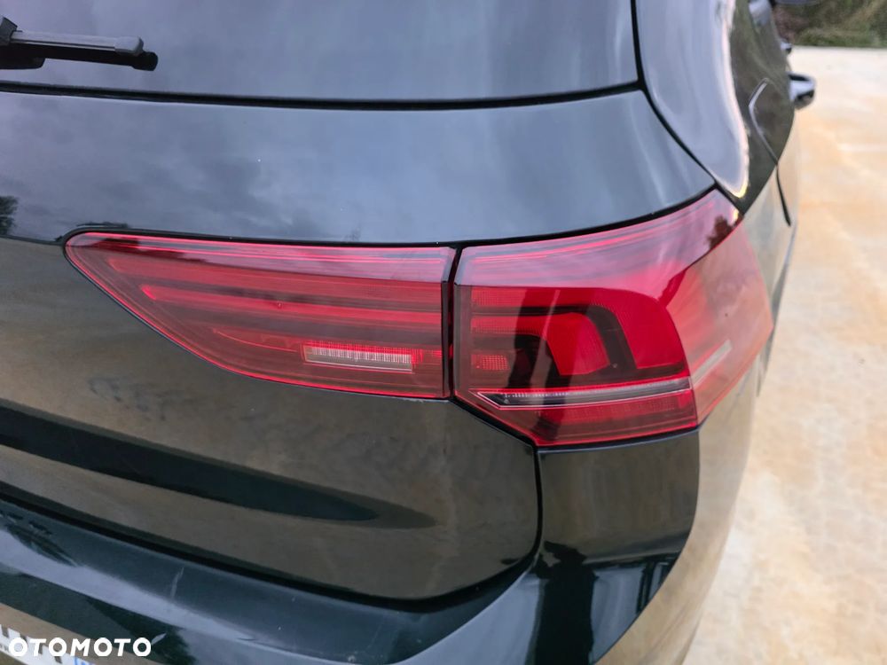 Volkswagen Golf 2.0 TDI R-Line DSG - 26