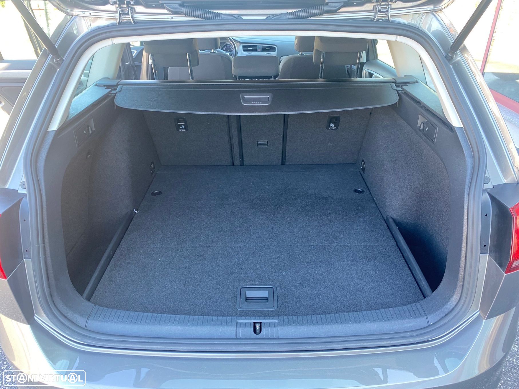 VW Golf Variant 1.6 TDi Trendline - 12