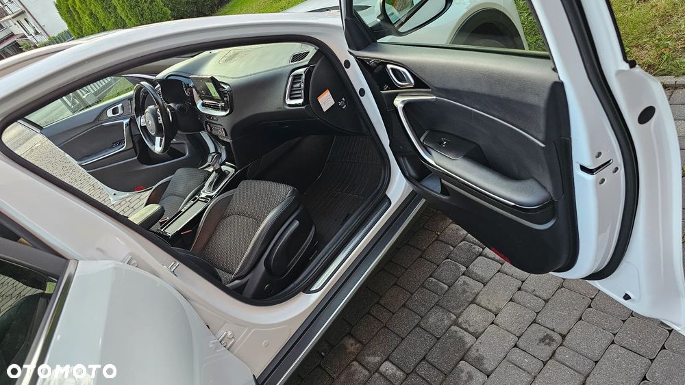 Kia XCeed 1.6 CRDi mHEV L Business Line DCT - 12