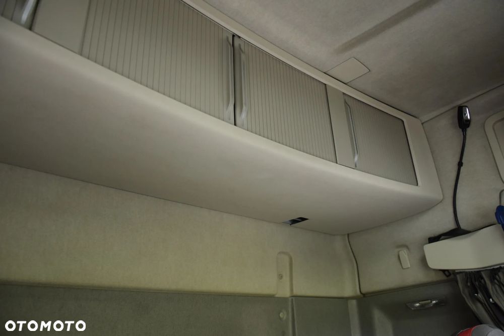 Volvo FH540 / 6x2 / EURO 6 / PUSHER / OŚ SKRĘTNA-PODNOSZONA / RETARDER / KLIMATYZACJA POSTOJOWA / NAWIGACJA / ACC / LEDY / 2 ZBIORNIKI PALIWA / ALUFELGI / SERWISOWANY / SPROWADZONY - 35