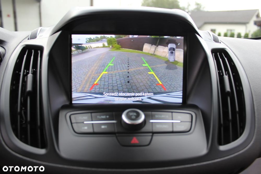 Ford Kuga 1.5 EcoBoost 2x4 ST-Line - 18