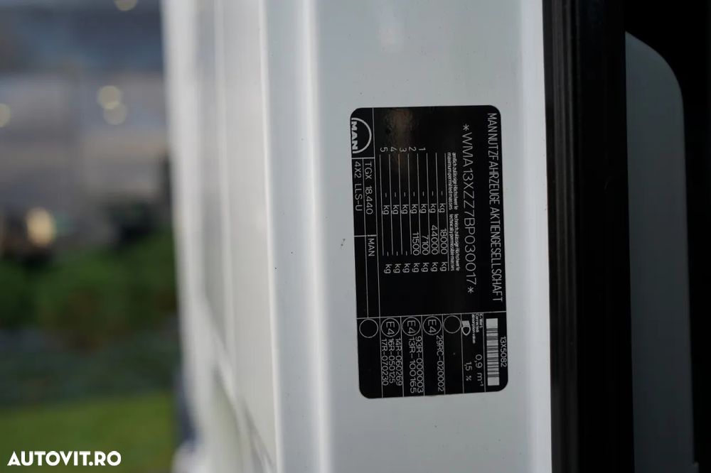 MAN TGX 18.440 / XLX / MEGA / MANUAL / PLATĂ JOSĂ - 38