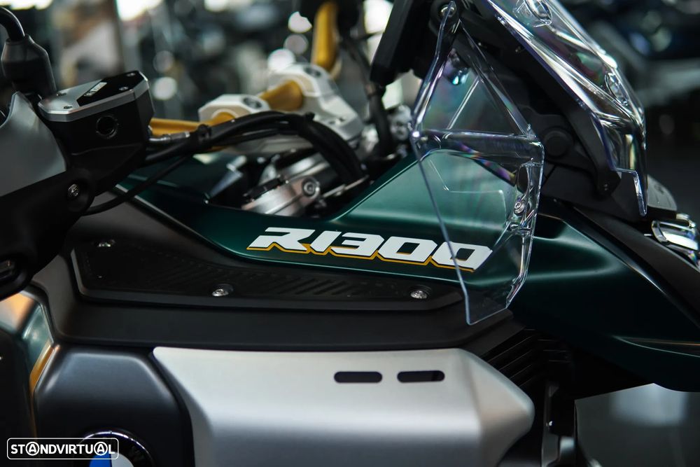 BMW R 1300 GS Adventure KARAKORUM Option 719 Akrapovic ASA - 13