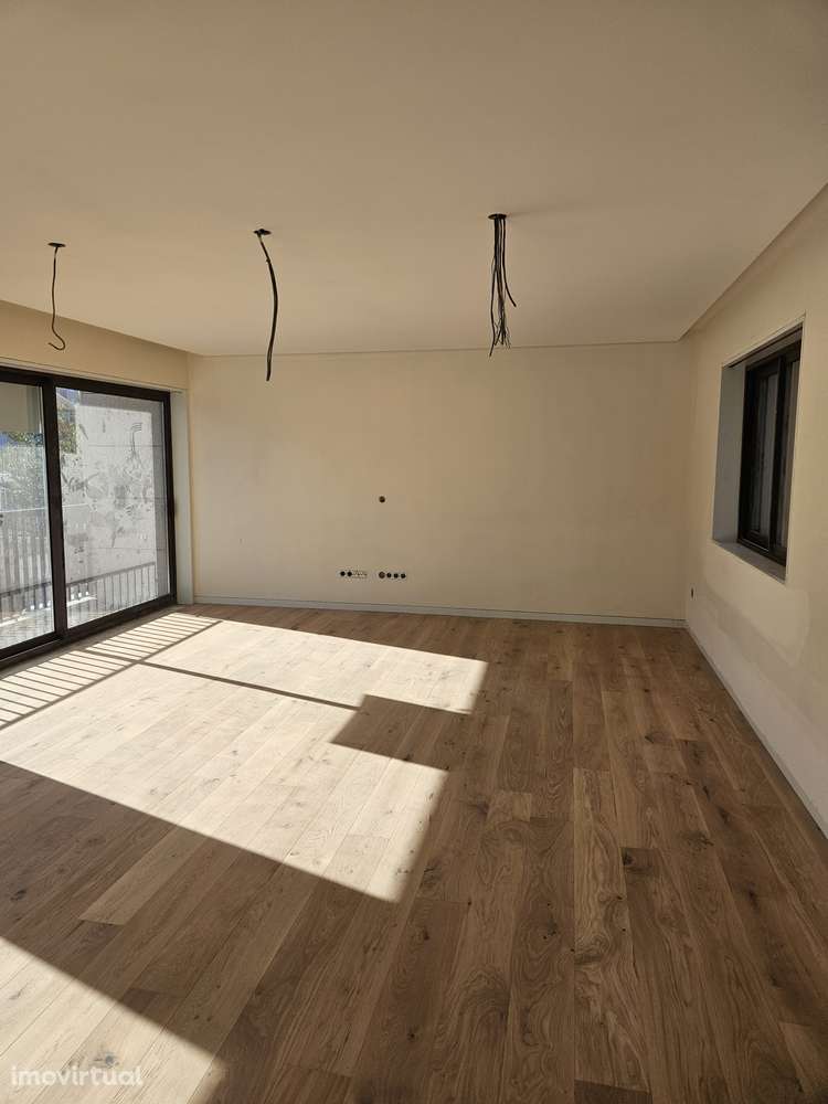 Moradias T4 Porto Boavista zona dos Hoteis - Grande imagem: 2/5