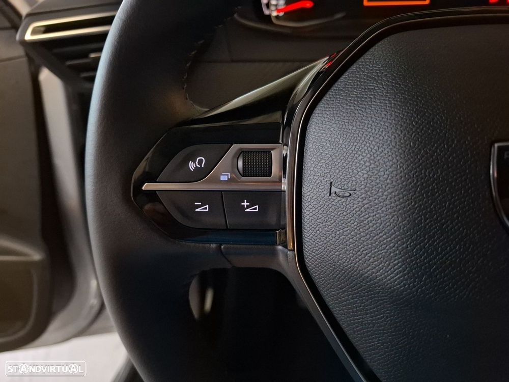 Peugeot 208 1.2 Edition - 16