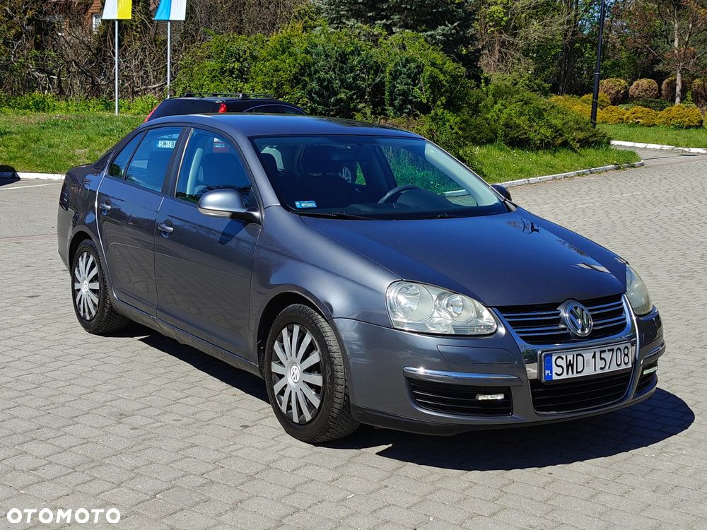 Volkswagen Jetta 1.6 Freestyle - 19
