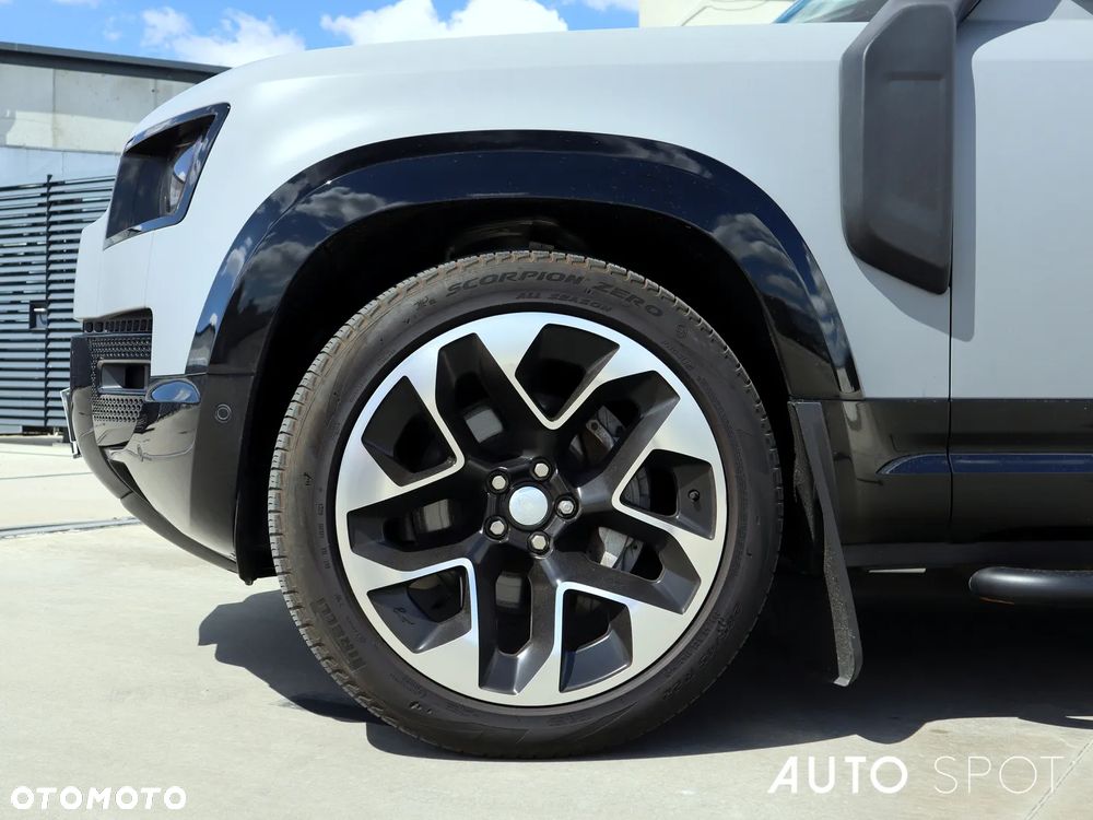 Land Rover Defender 110 P400 First Edition - 4