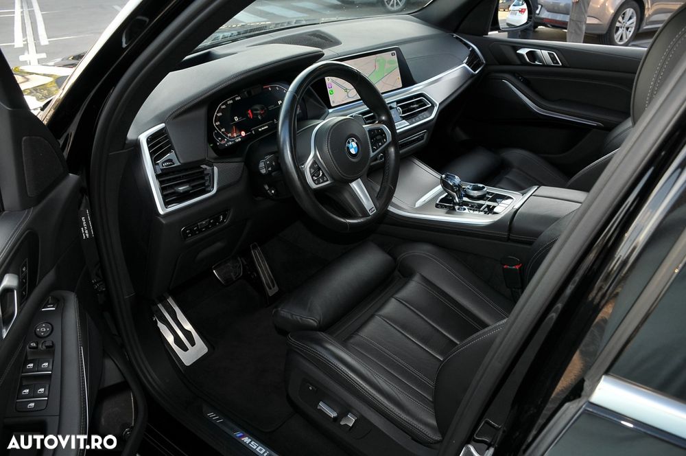 BMW X5 M M50i - 12
