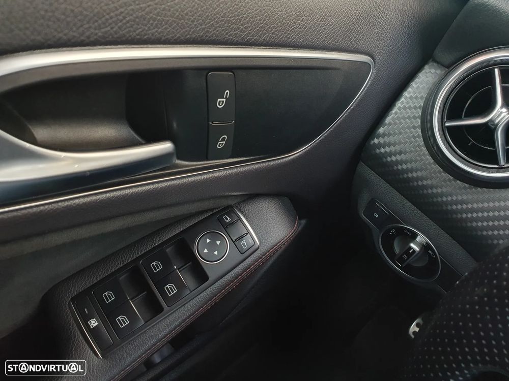Mercedes-Benz A 200 CDI AMG Line - 14