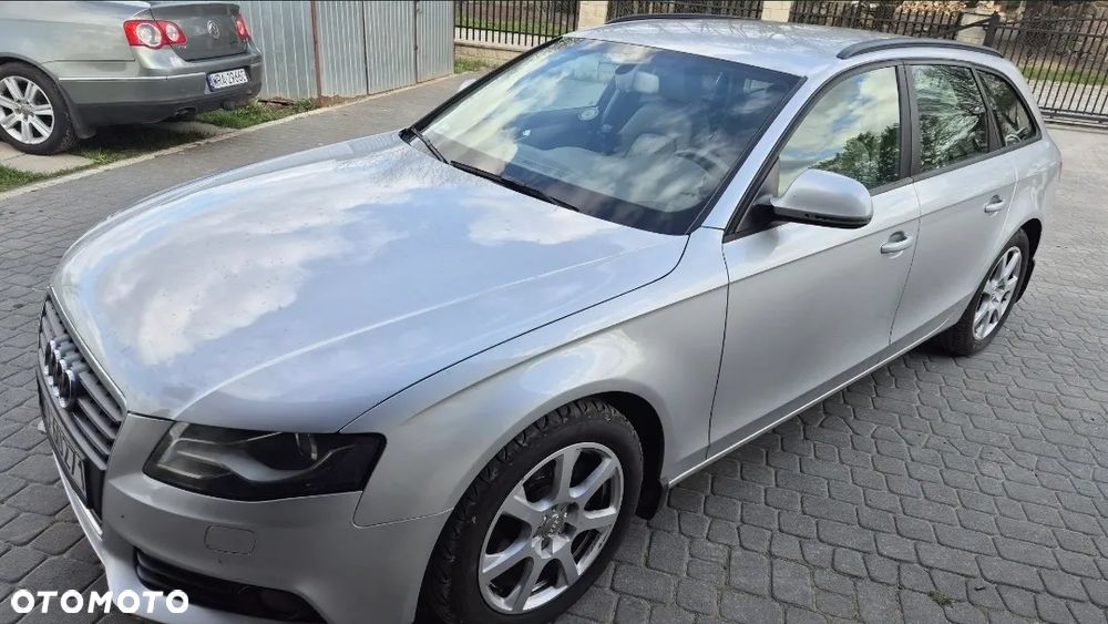 Audi A4 Avant - 1