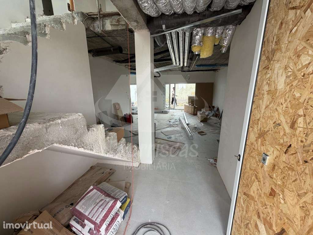 Moradia T4 com piscina e dupla vista serra e Tejo, Santa Iria de Azóia - Grande imagem: 3/26