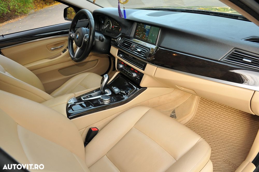 BMW Seria 5 525d xDrive - 6