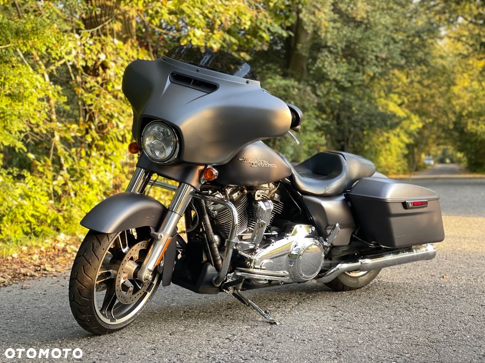 Harley-Davidson Touring Street Glide - 9
