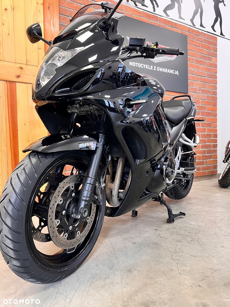 Suzuki GSX 1000 - 23