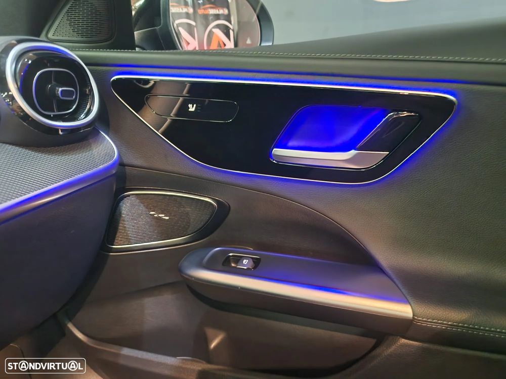 Mercedes-Benz C 300 e AMG Line - 19