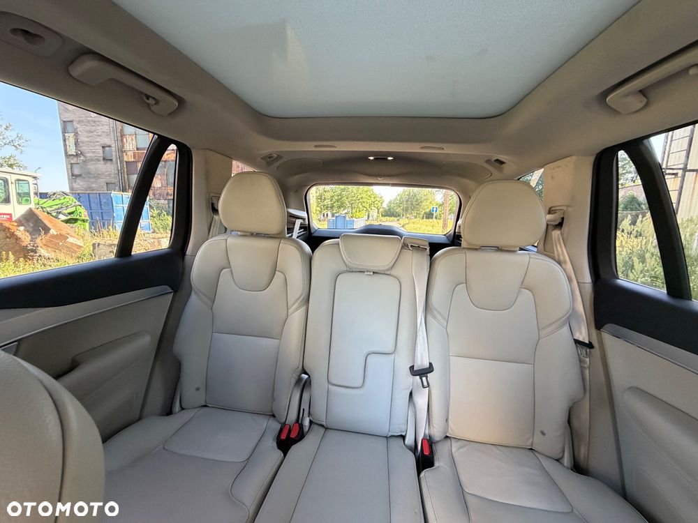 Volvo XC 90 - 11