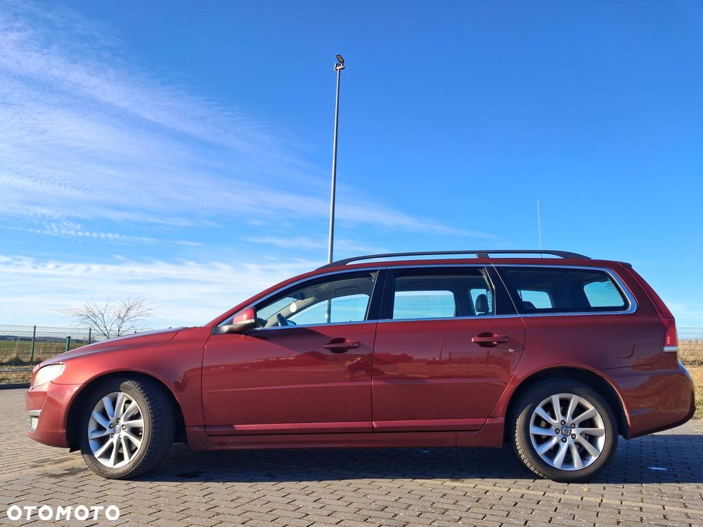 Volvo V70 D4 AWD Summum - 1