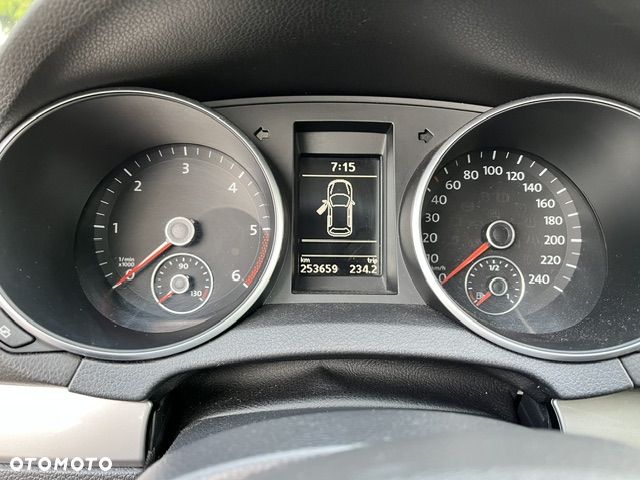 Volkswagen Golf 1.6 TDI BlueMotion Technology Comfortline - 7