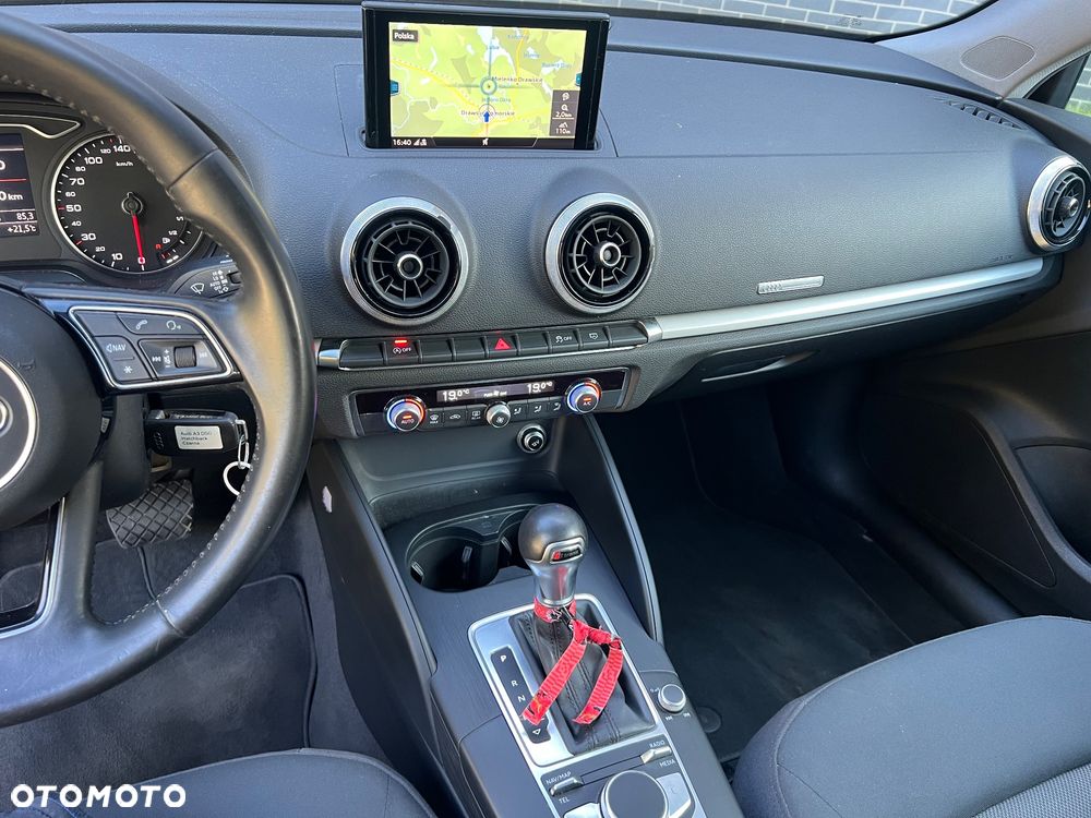 Audi A3 Sportback - 15