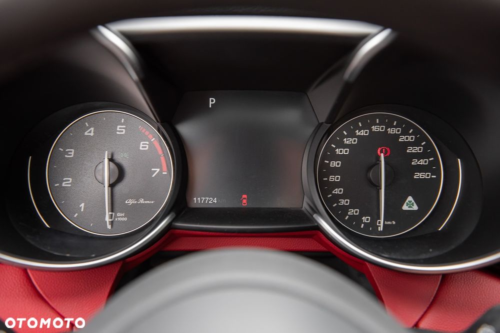 Alfa Romeo Giulia 2.0 Turbo Super - 23