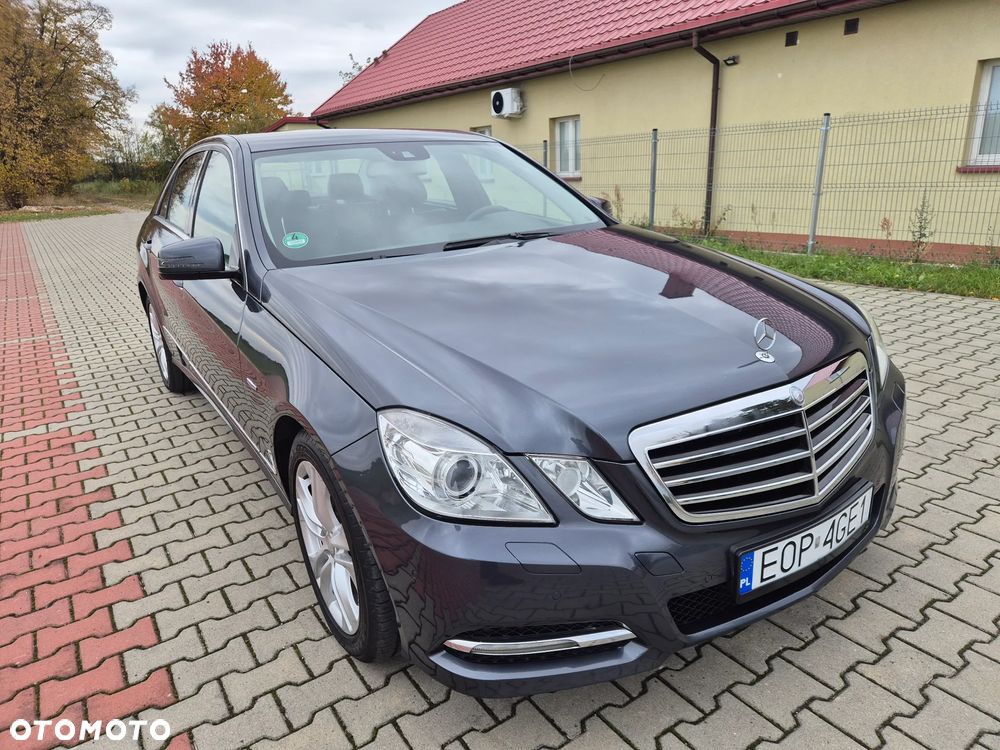 Mercedes-Benz Klasa E 200 CGI BlueEFFICIENCY Automatik Avantgarde - 24