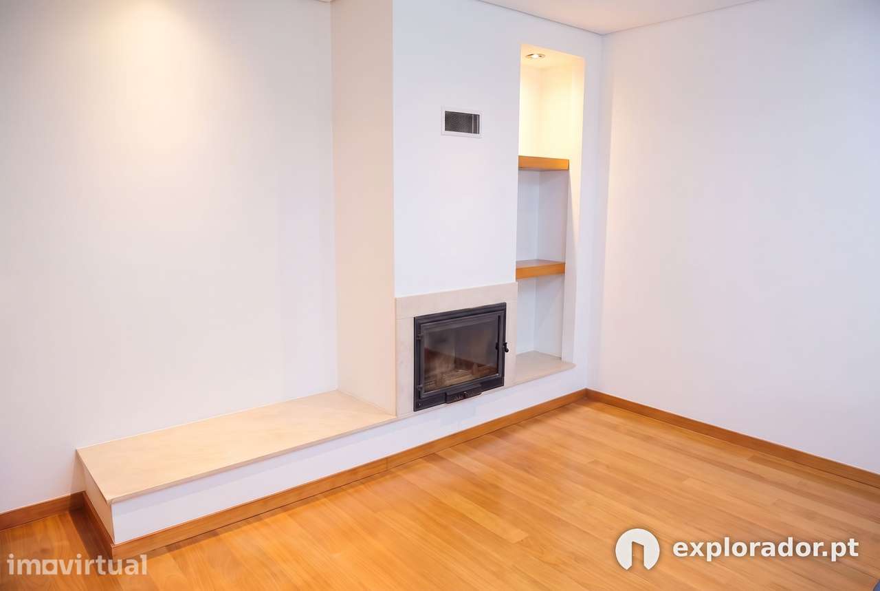 Apartamento T3, com Garagem, Centro de Braga - Grande imagem: 4/26