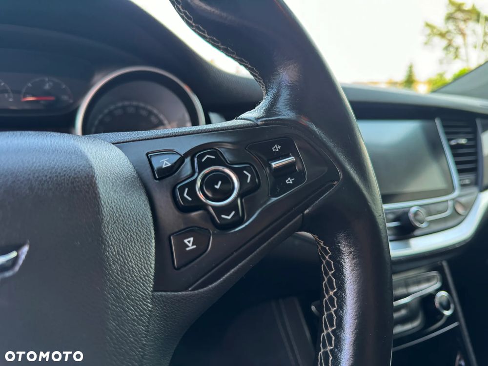 Opel Astra 1.4 Turbo Start/Stop Business - 28