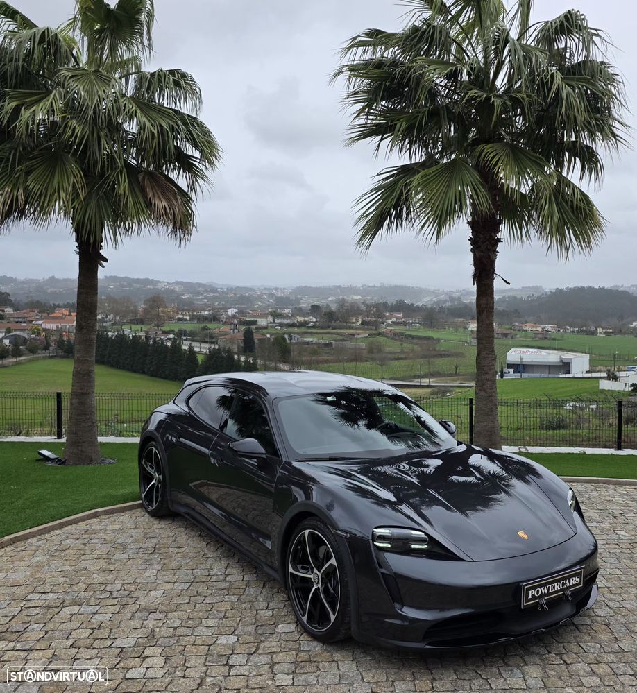 Porsche Taycan Cross Turismo 4 - 20