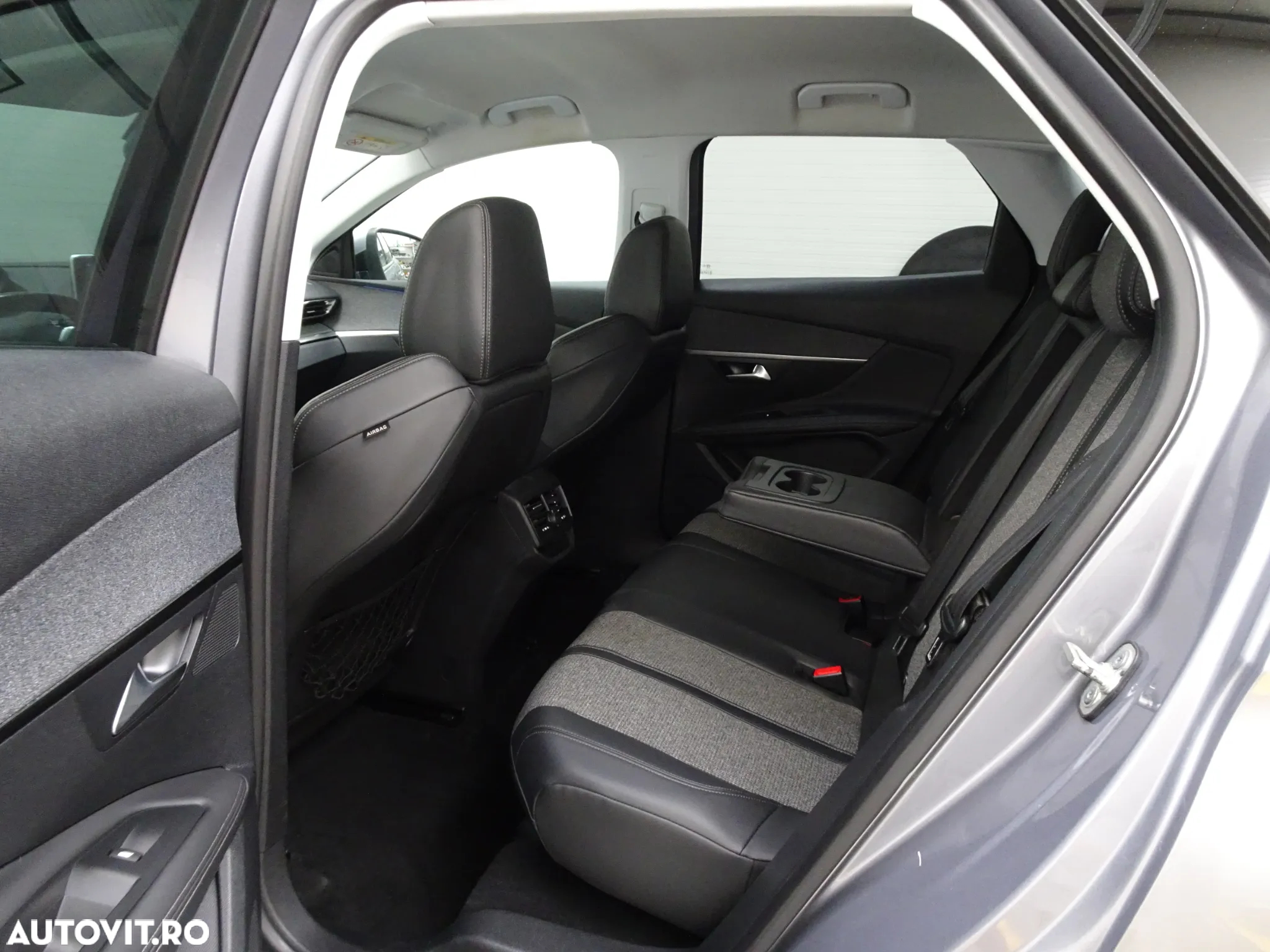 Peugeot 3008 1.2 PureTech 130 S&S BVM6 Active Pack - 6